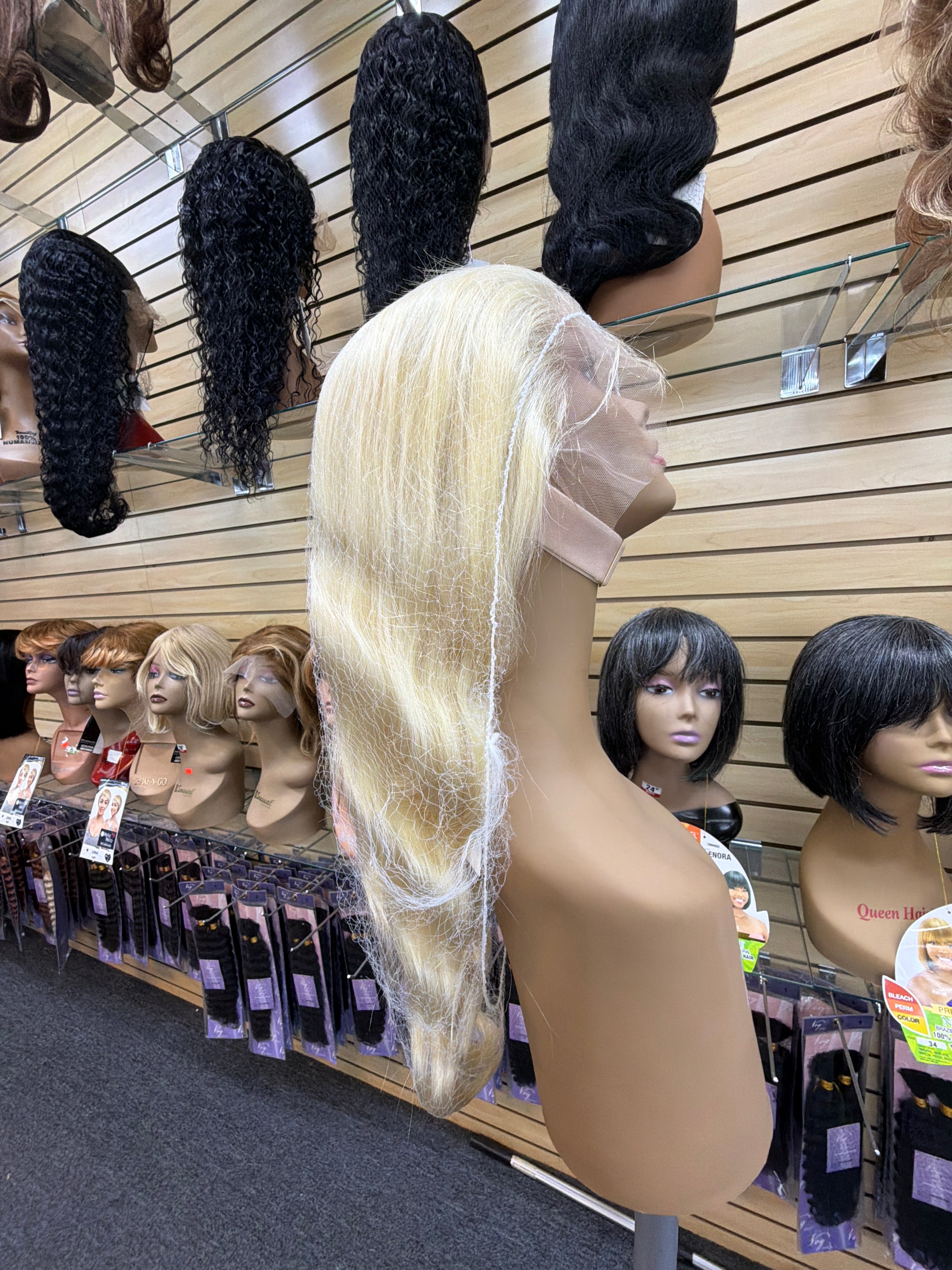 30” 613 Blonde Body Wave 13x6 Lace Front Wig – 100% Human Hair