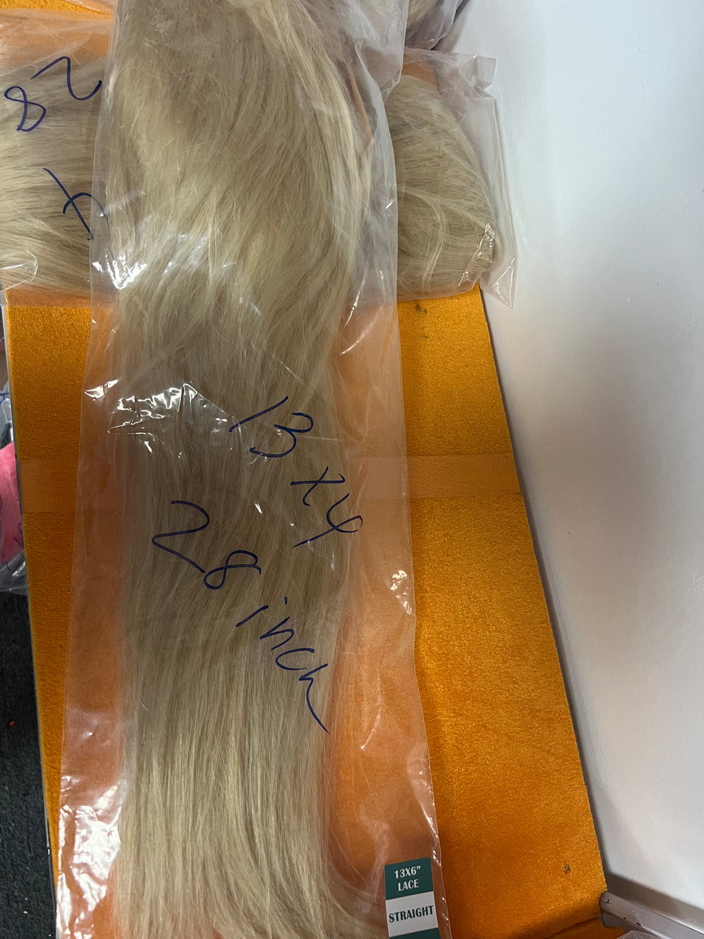 100% human hair wig 13x4 28”inch 613